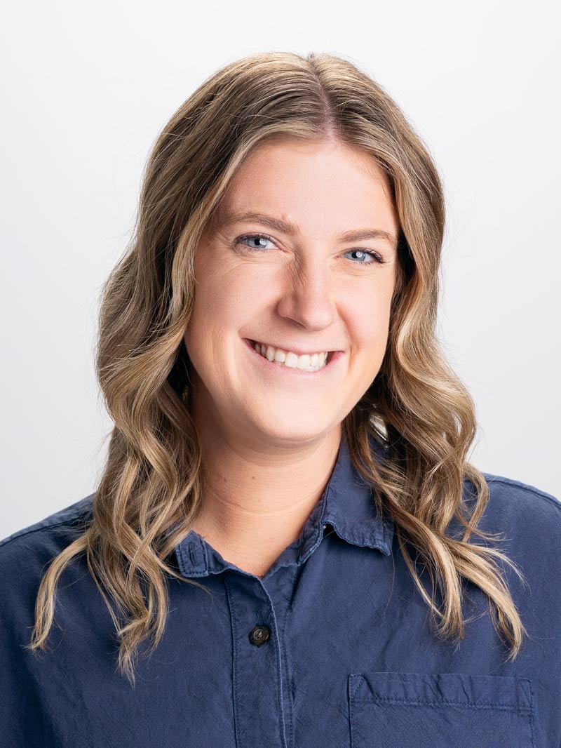 Sarah Bruss Headshot